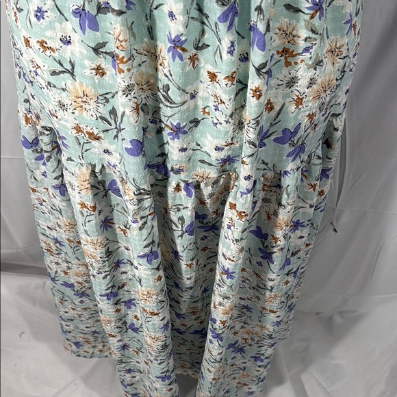 ASTR Floral Puff Sleeve Dress Size Medium - Picture 4 of 9